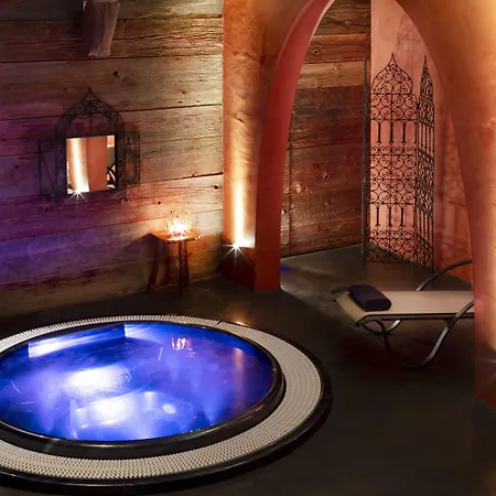 Cote Brune Hotel