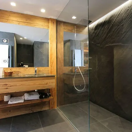 Cote Brune Hotel
